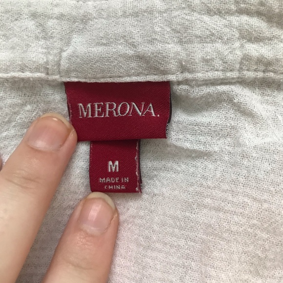 Chic + Elegant White Button-Down Dress Shirt - Picture 6 of 6